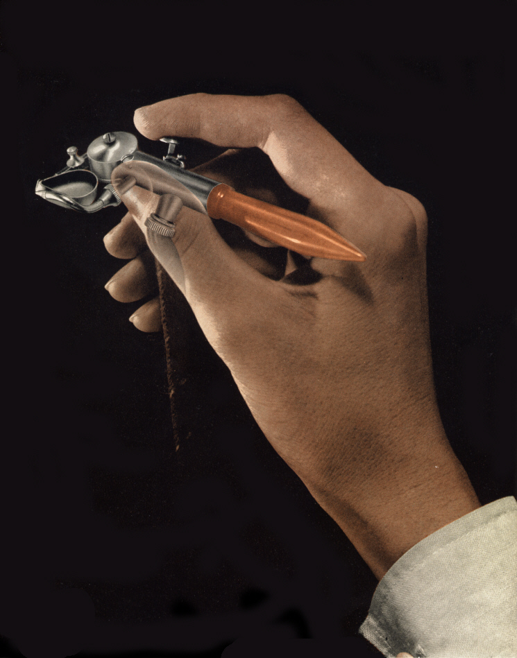  Paasche ABG in use - Airbrush Museum Airbrush History